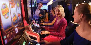 Live casino dealer tables at silva4d